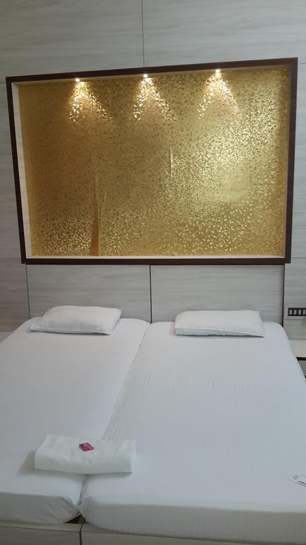Hotel Rupasi Bangla Kolkata Room photo